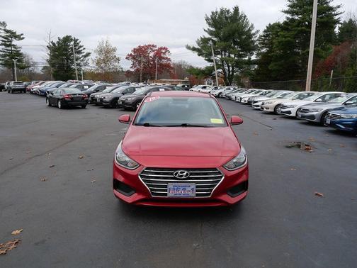 2019 Hyundai Accent SE
