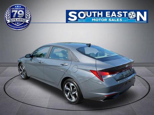Ecotronic Gray 2023 Hyundai ELANTRA SEL
