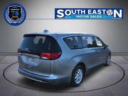 2017 Chrysler Pacifica LX