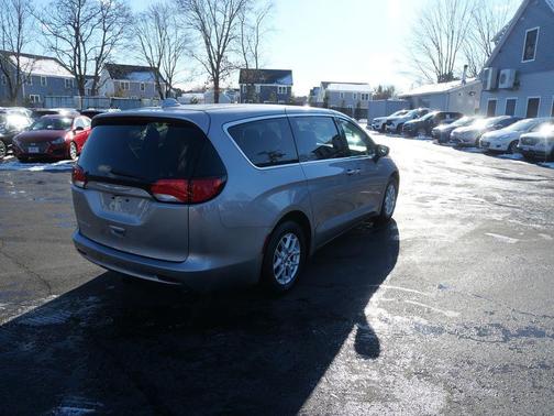 2017 Chrysler Pacifica LX
