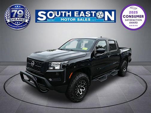 Super Black 2022 Nissan Frontier S