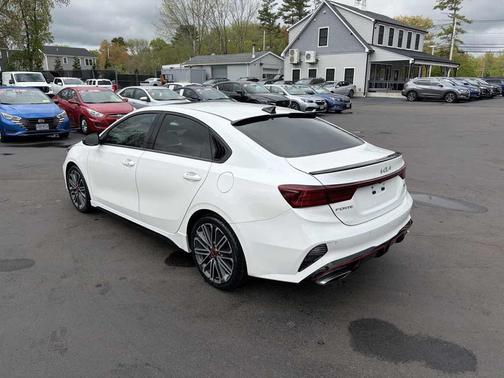 Snow White Pearl 2023 Kia Forte GT