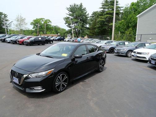 Super Black 2020 Nissan Sentra SR