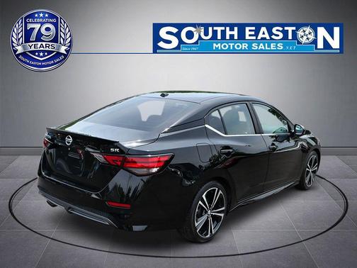 Super Black 2020 Nissan Sentra SR