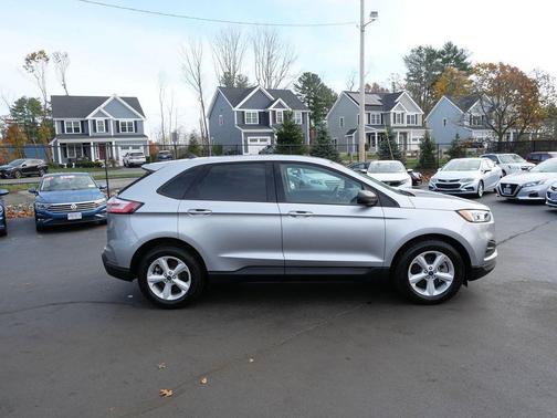 2021 Ford Edge SE