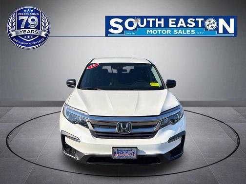 White 2019 Honda Pilot LX