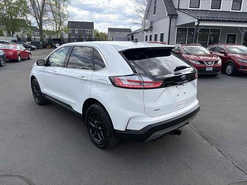 White 2021 Ford Edge SEL