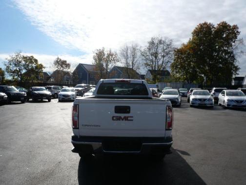 2016 GMC Canyon Base
