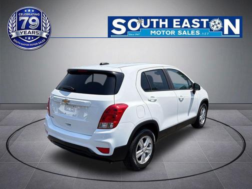 Summit White 2020 Chevrolet Trax LS