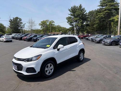 Summit White 2020 Chevrolet Trax LS