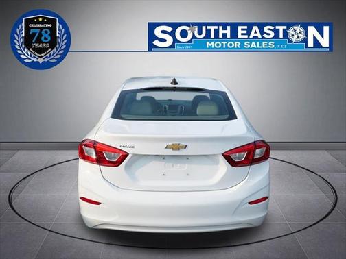 2018 Chevrolet Cruze LS
