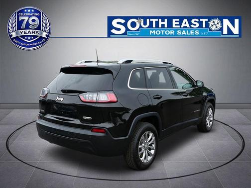 Diamond Black Crystal Pearlcoat 2021 Jeep Cherokee Latitude Plus