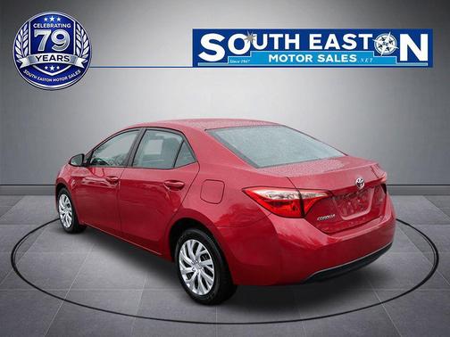 Barcelona Red Metallic 2018 Toyota Corolla LE