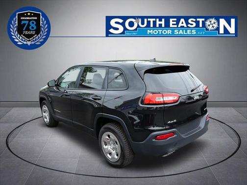 2016 Jeep Cherokee Sport