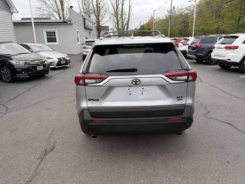 Silver Sky Metallic 2021 Toyota RAV4 XLE