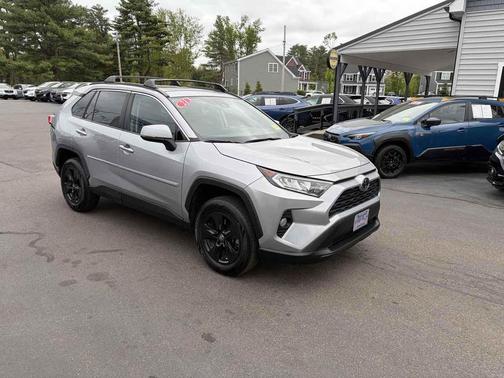 Silver Sky Metallic 2021 Toyota RAV4 XLE