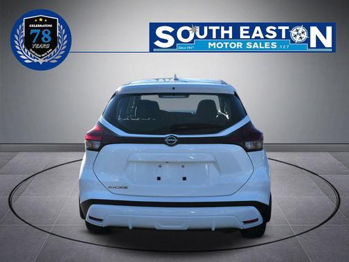 2022 Nissan Kicks S