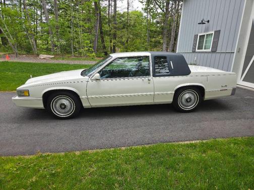 White 1990 Cadillac DeVille Base