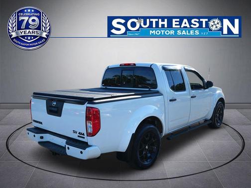 Glacier White 2018 Nissan Frontier SV