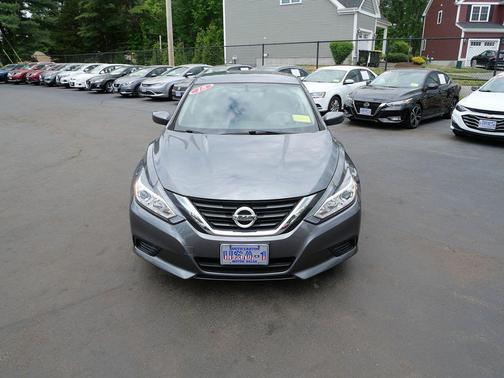 Gun Metallic 2018 Nissan Altima 2.5 S
