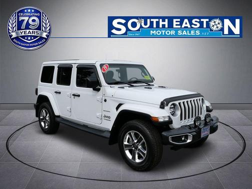 Bright White Clearcoat 2019 Jeep Wrangler Unlimited Sahara