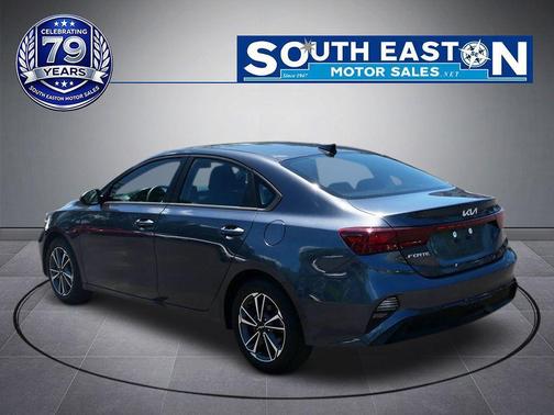 Gravity Gray 2023 Kia Forte LXS