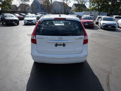 2012 Hyundai Elantra Touring GLS