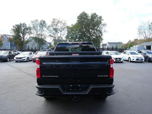 2020 Chevrolet Silverado 1500 Custom