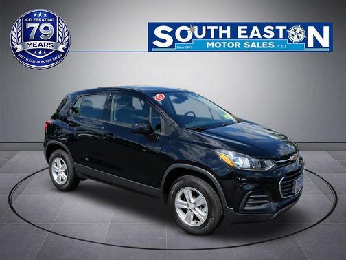 Mosaic Black Metallic 2017 Chevrolet Trax LS