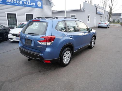 2024 Subaru Forester Base