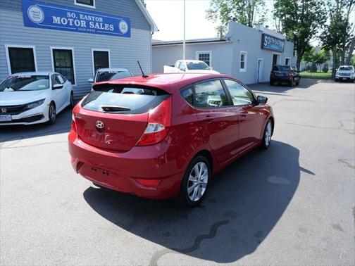 2014 Hyundai Accent SE