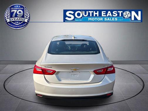 Champagne Silver Metallic 2016 Chevrolet Malibu 1LT