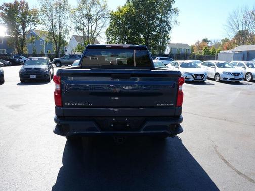 2020 Chevrolet Silverado 1500 Custom