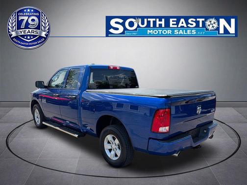 Blue Streak Pearlcoat 2018 RAM 1500 Express