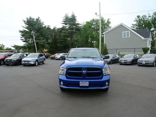 Blue Streak Pearlcoat 2018 RAM 1500 Express