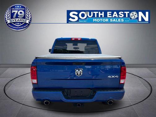 Blue Streak Pearlcoat 2018 RAM 1500 Express