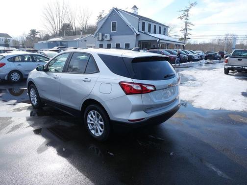2021 Chevrolet Equinox LS
