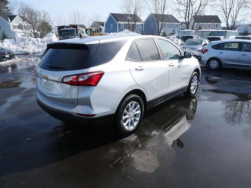 2021 Chevrolet Equinox LS
