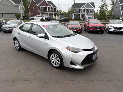 Classic Silver Metallic 2017 Toyota Corolla L