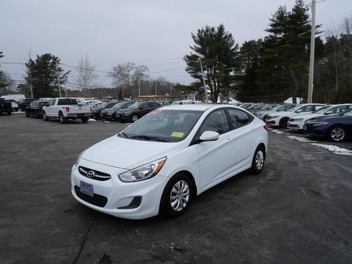 2016 Hyundai Accent SE