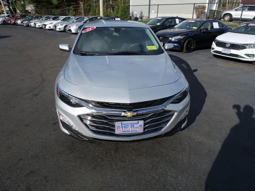 2022 Chevrolet Malibu FWD LT