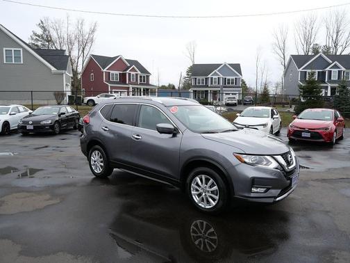 2017 Nissan Rogue SV