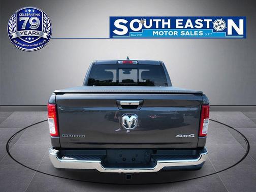 Granite Crystal Metallic Clearcoat 2020 RAM 1500 Big Horn/Lone Star