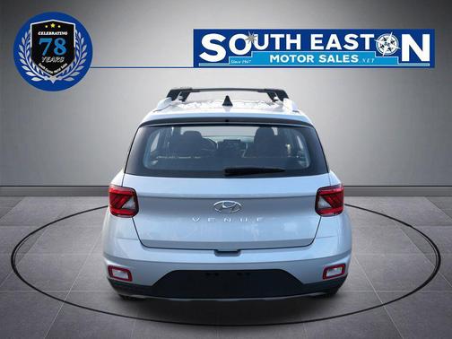 2022 Hyundai VENUE SEL