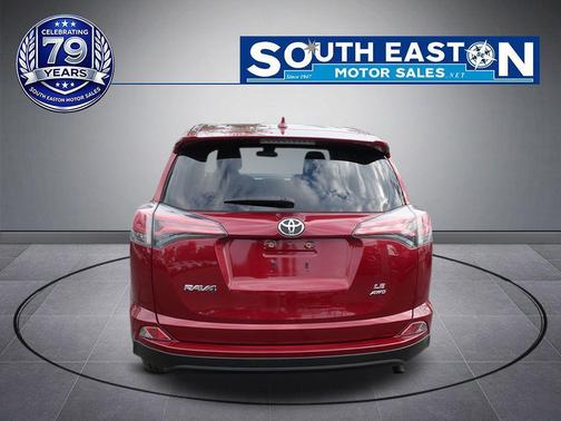Ruby Flare Pearl 2018 Toyota RAV4 LE