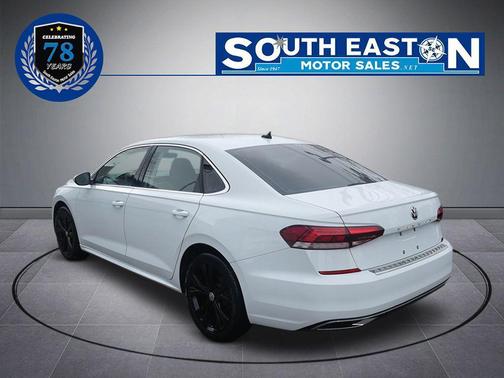 2022 Volkswagen Passat 2.0T SE