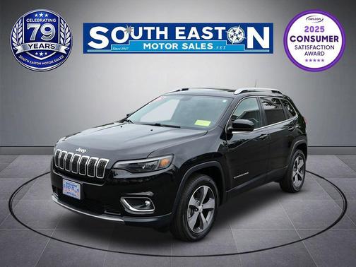 Diamond Black Crystal Pearlcoat 2019 Jeep Cherokee Limited