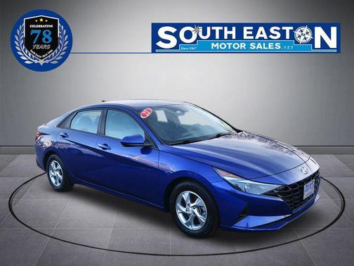 2022 Hyundai ELANTRA SE