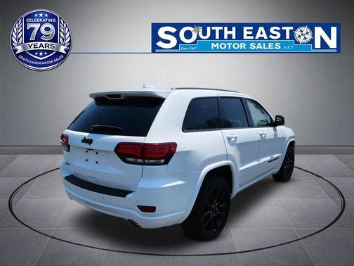 Bright White Clearcoat 2019 Jeep Grand Cherokee Altitude
