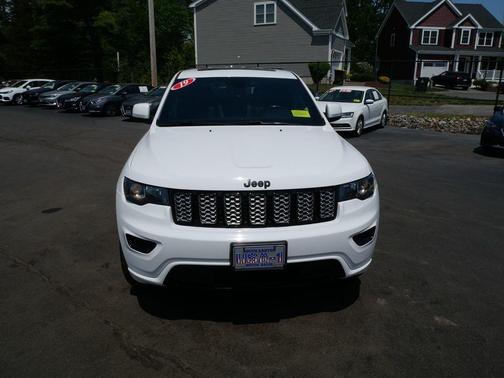 Bright White Clearcoat 2019 Jeep Grand Cherokee Altitude
